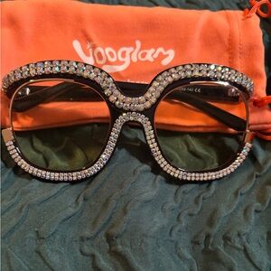 Glam Sparkling Black Glasses